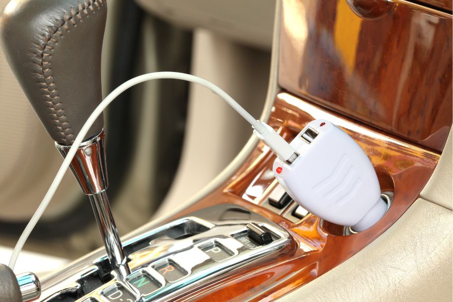 Adaptateur Allume Cigare USB - Guide d’Achat et d’Utilisation