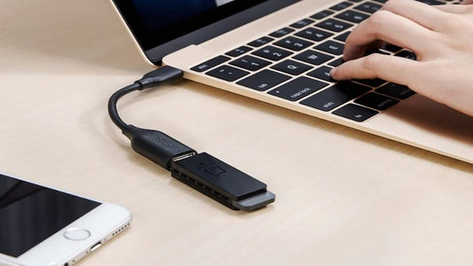 Qu'est-ce qu'un adaptateur USB OTG et comment fonctionne-t-il ?