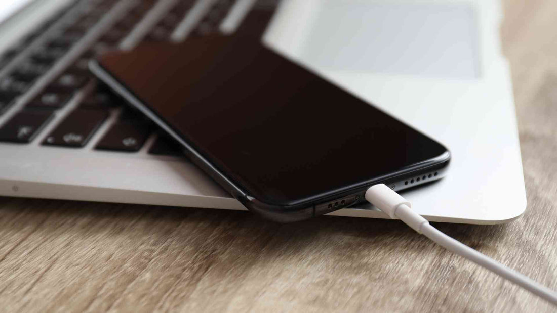 Peut-on Charger un iPhone avec un Chargeur Samsung ? Tout ce que Vous Devez Savoir