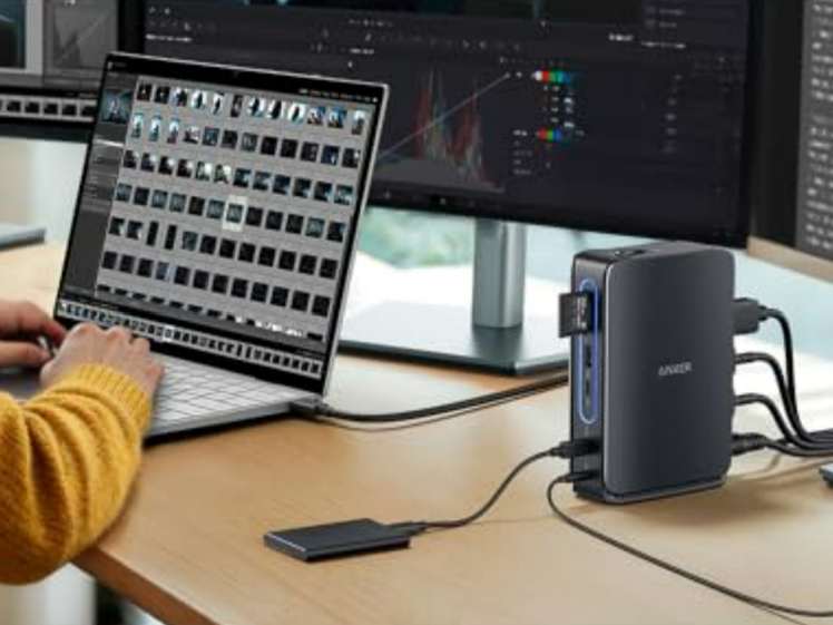 Hub alimenté USB avec plusieurs ports pour connecter différents périphériques