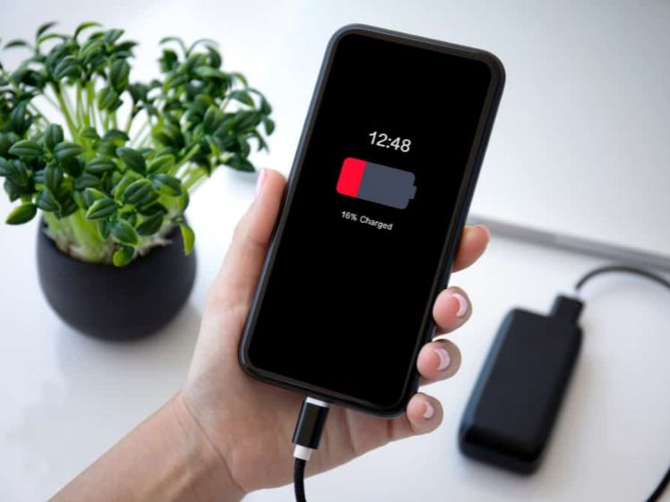 Pourquoi mon téléphone charge lentement